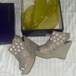 Madden Girl Light Taupe Wedges